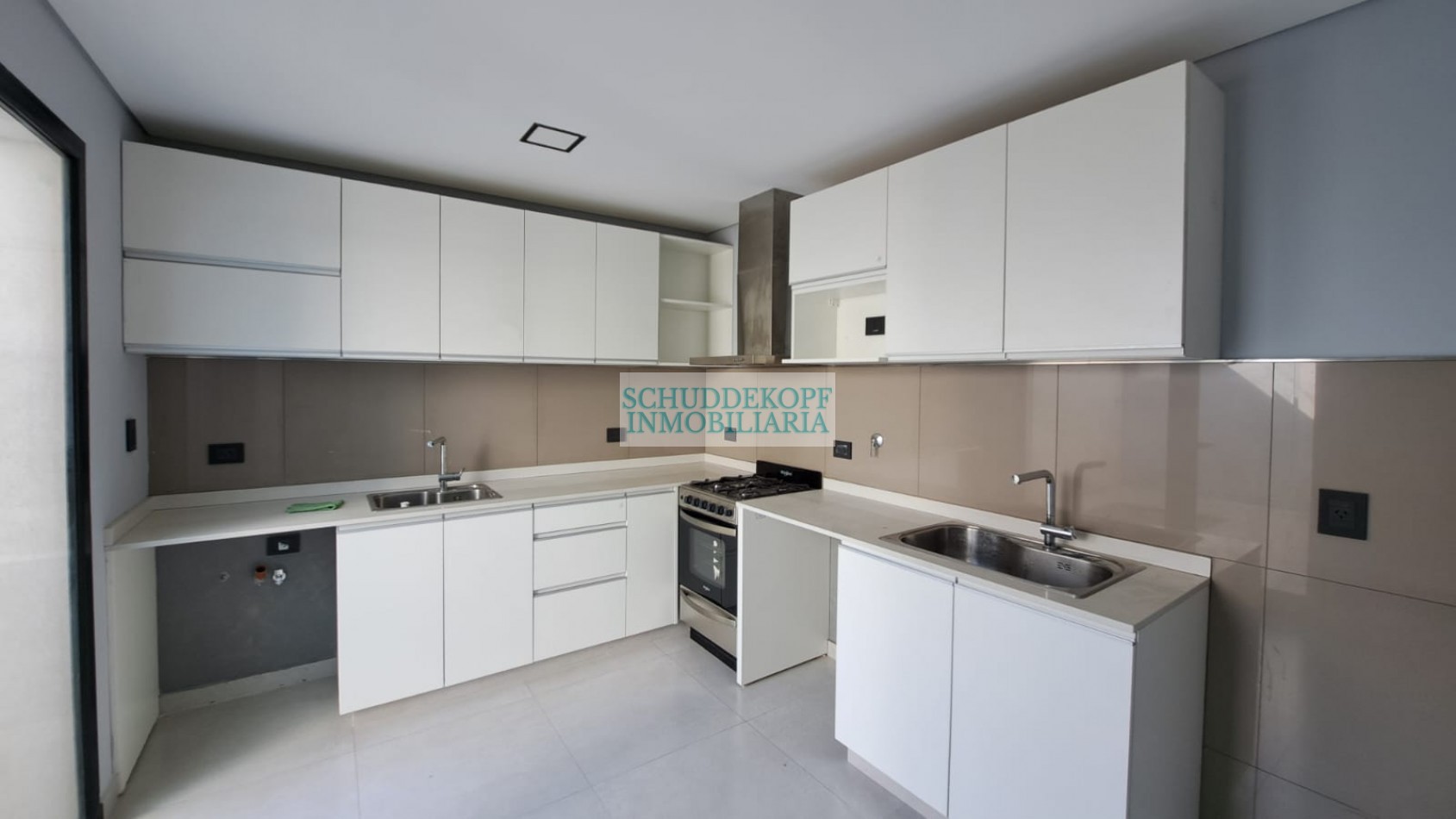 DUPLEX 3 DORMITORIOS 
