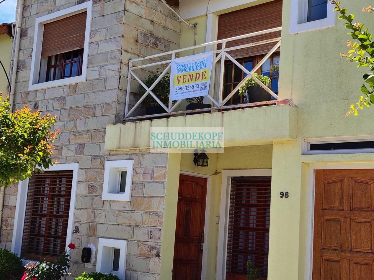 HERMOSA CASA EN ESQUINA 