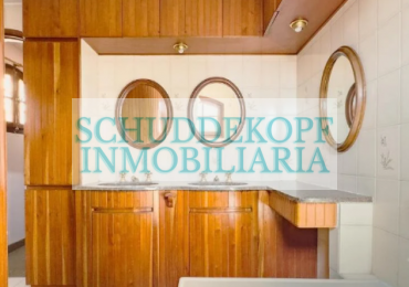 VENTA CASA 4 DORMITORIOS CENTRO OESTE