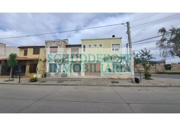 HERMOSA CASA EN ESQUINA 